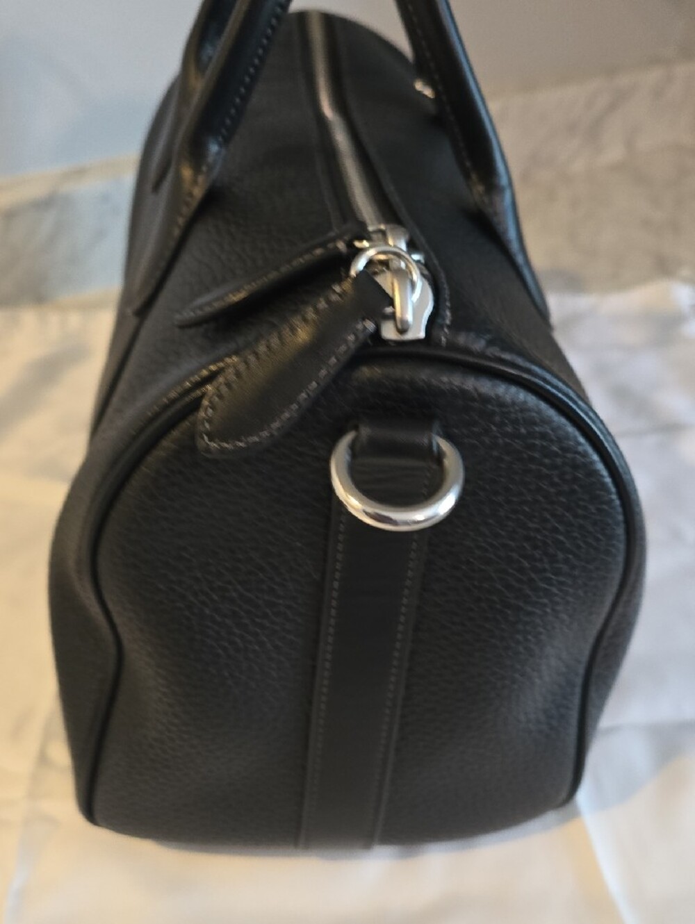 Coach Compass Bag 35 Black Pebbled Leather with Detachable Strap - Picture 6 of 15